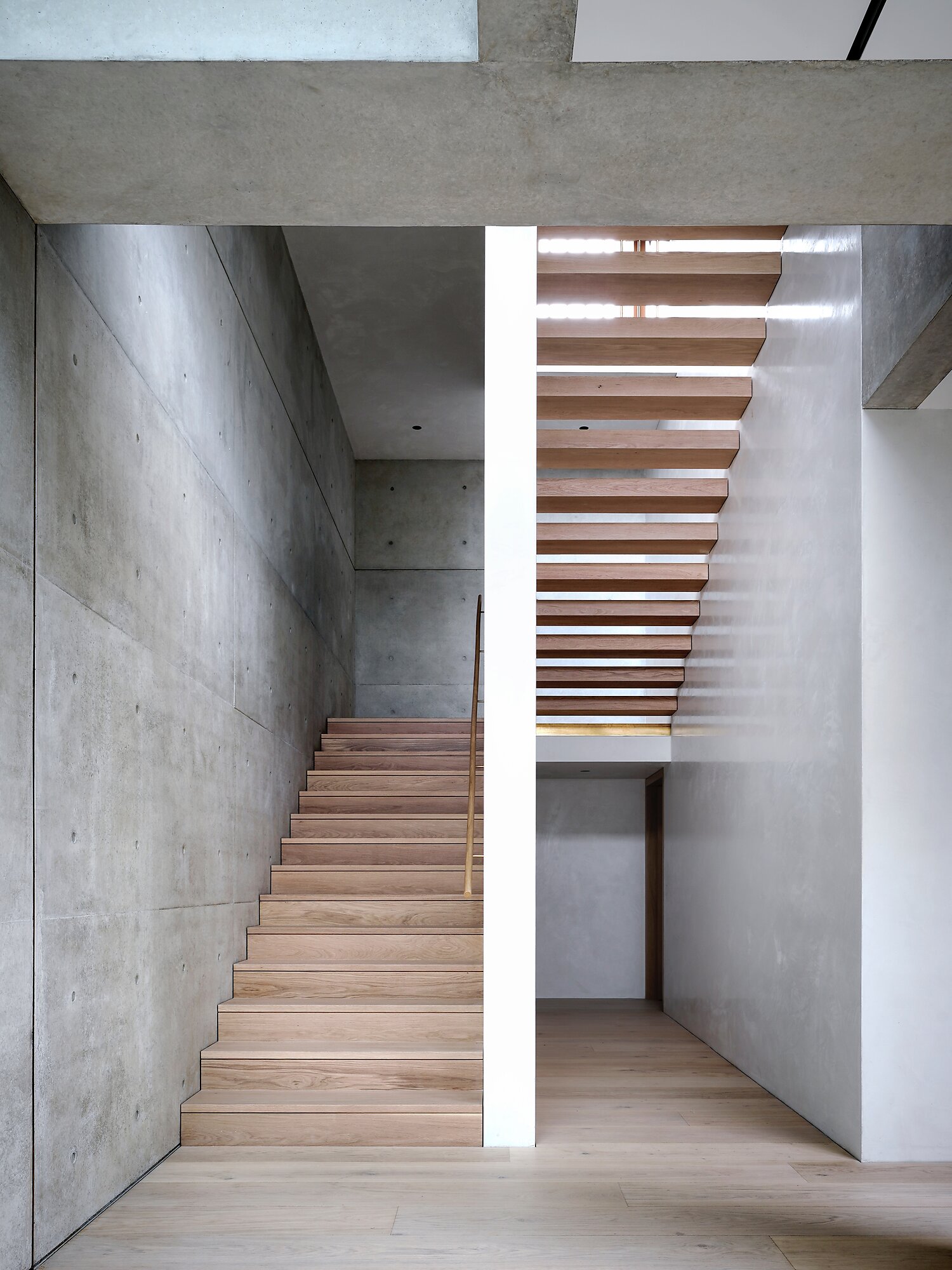 Interior photograph of Lavender Bay House by Justin Alexander